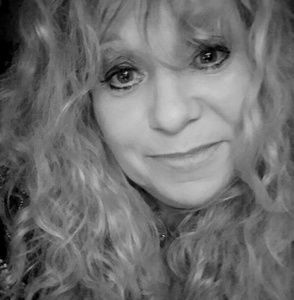 Meet your Posher, Beverly